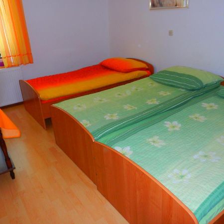 Gostilna Stara Posta Hotel Podkraj ภายนอก รูปภาพ