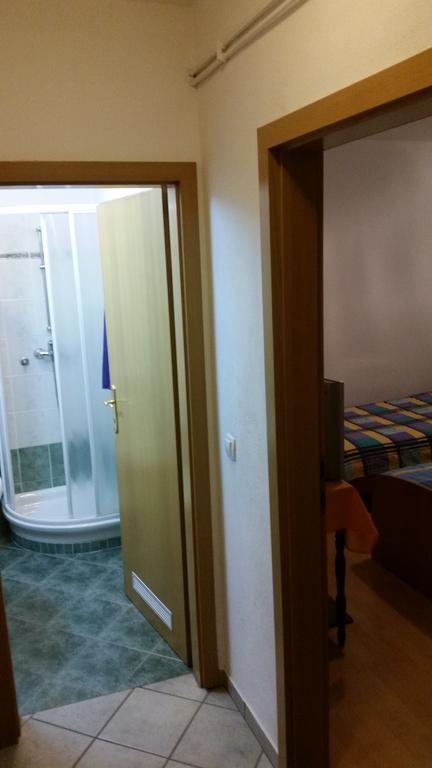 Gostilna Stara Posta Hotel Podkraj ภายนอก รูปภาพ