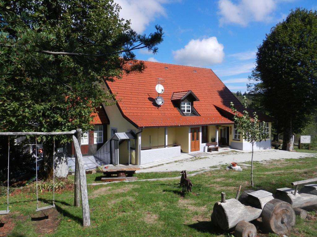 Gostilna Stara Posta Hotel Podkraj ภายนอก รูปภาพ
